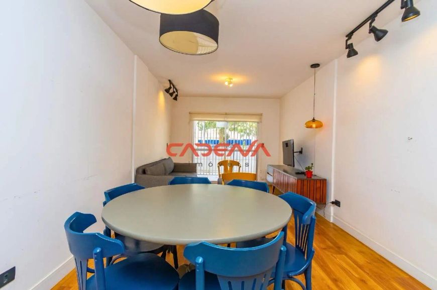 Apartamento com 2 quartos e 1 vaga para aluguel no Água Verde