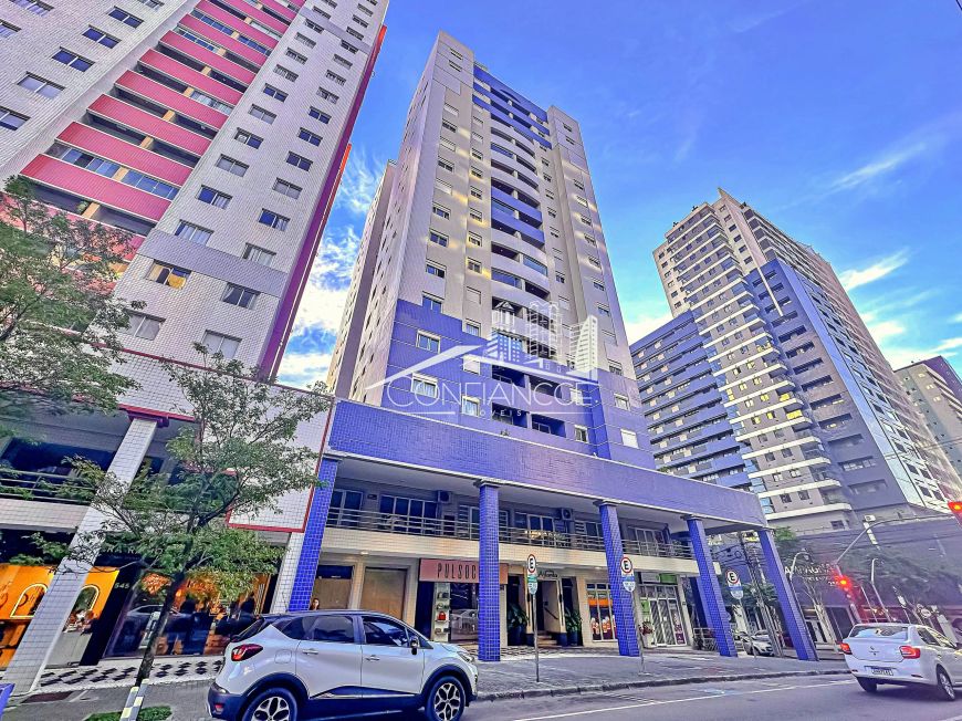 Apartamento 3 Quartos para alugar em Bigorrilho, Champagnat Curitiba - PR | Confiancce Imóveis