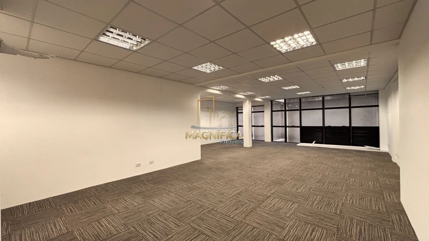 CONJUNTO/SALA COMERCIAL à venda por R$ 451.557,12 no bairro Centro - CURITIBA / PR
