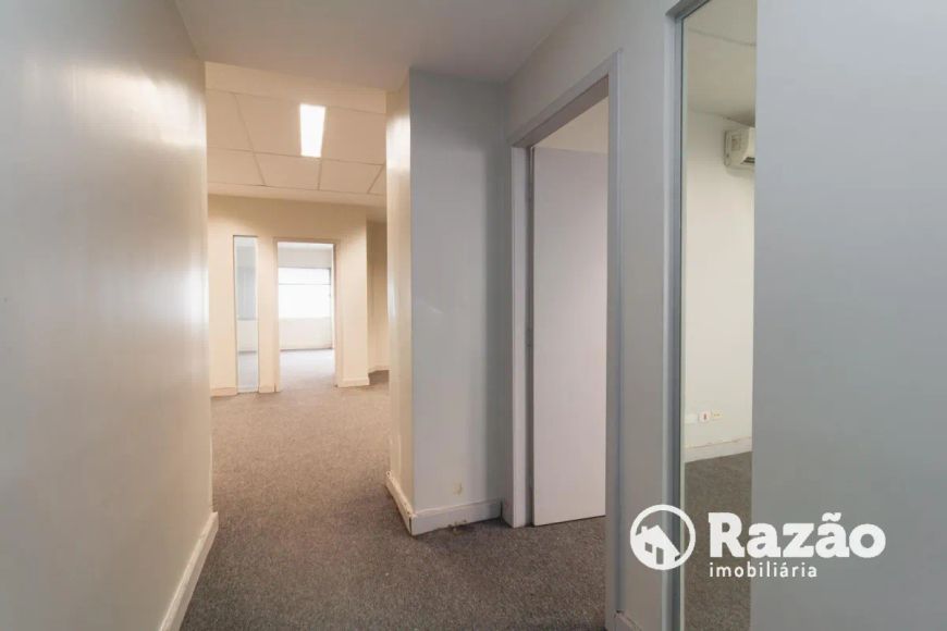 Sala/Conjunto Comercial no Centro de 193,98 m² - 04835.003-RZ