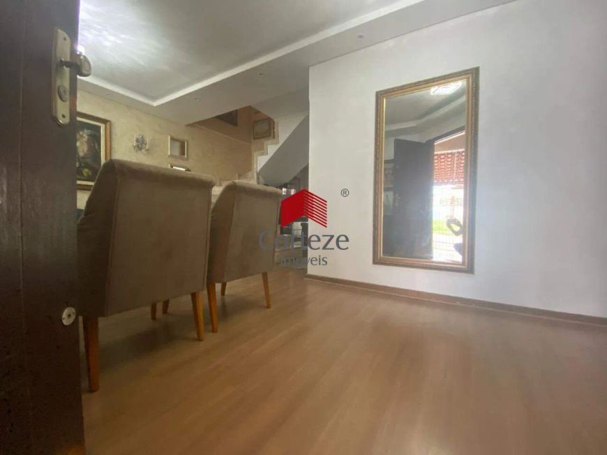 Sobrado com 107,09m² 3 quartos, à venda, no bairro Hauer em Curitiba