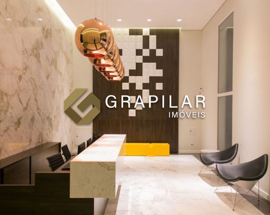 Sala comercial no Centro de Curitiba, 38m² com 01 vaga