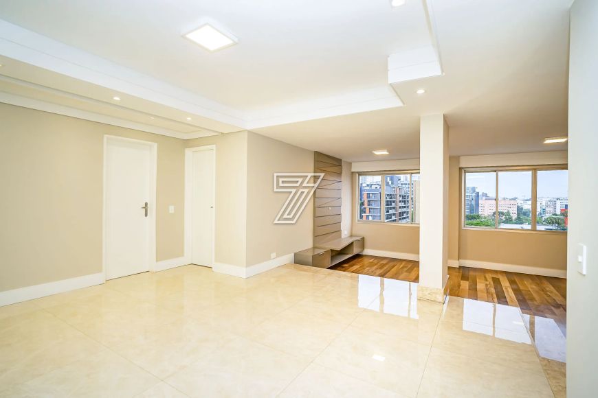 Apartamento todo reformado à venda 142 m - 3 quartos -Batel - Curitiba - PR