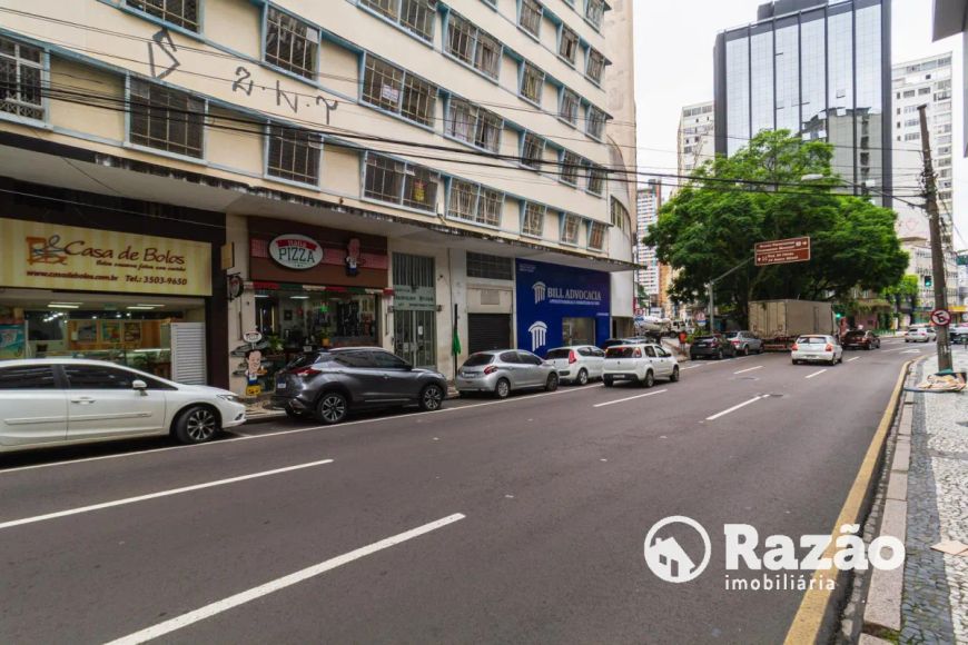 LOJA NO CENTRO COM ÁREA TOTAL 204,86m² - REF 5974-RAZÃO