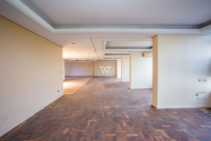 SALA COMERCIAL DE 191M2 NA PRAÇA OSÓRIO