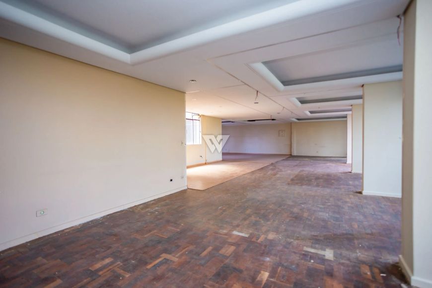 SALA COMERCIAL DE 191M2 NA PRAÇA OSÓRIO