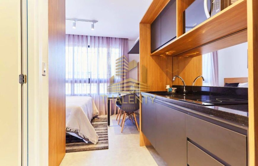 Studio na Avenida Silva Jardim no Bairro Água Verde divisa com Rebouças, proximo de tudo!