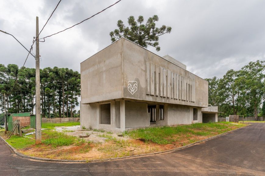 CASA em condomínio fechado, terreno com 1590 m2 , 4 suíte,s em fase de construção