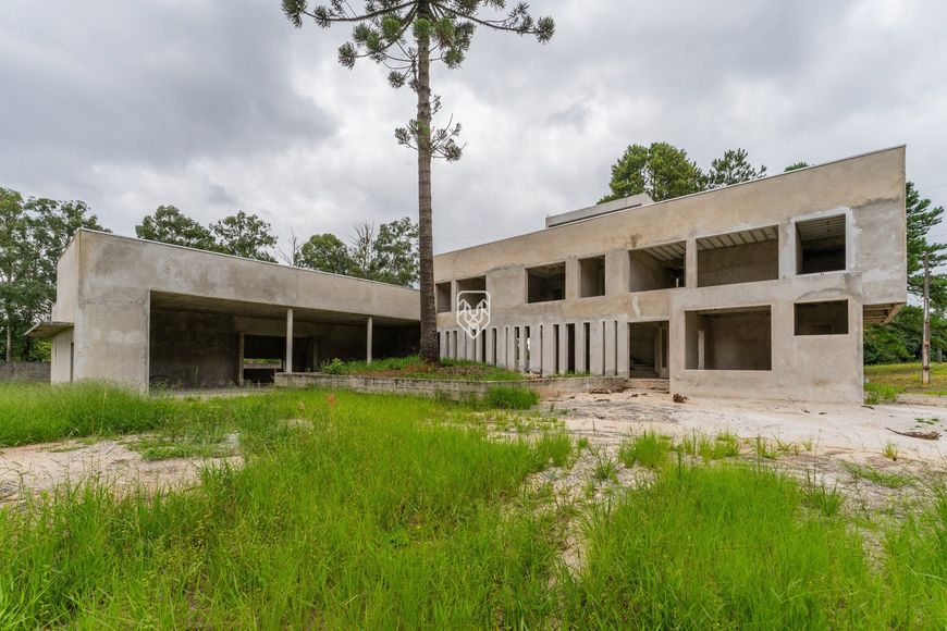CASA em condomínio fechado, terreno com 1590 m2 , 4 suíte,s em fase de construção