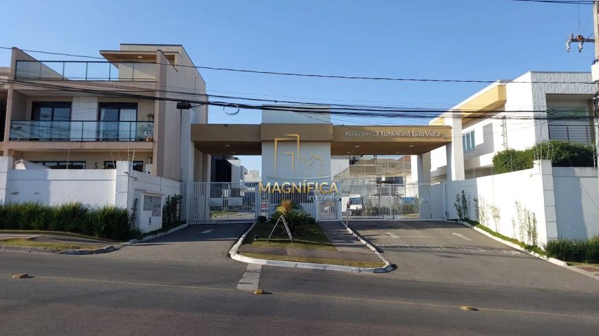 SOBRADO EM CONDOMÍNIO com 3 dormitórios à venda com 250m² por R$ 1.495.000,00 no bairro Santa Cândid