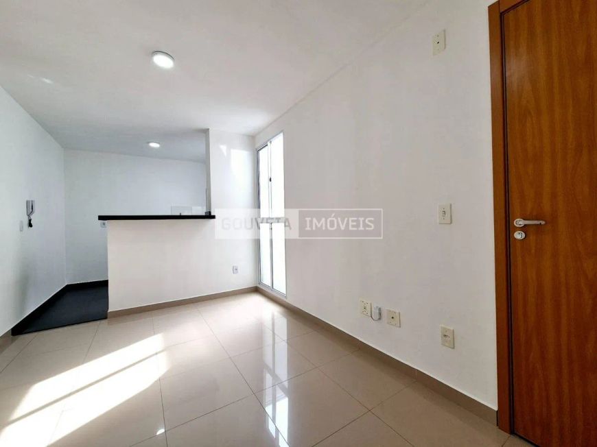 Apartamento 2 Dormitórios, 38,40 m², à venda por R$ 255.000 - Pinheirinho, Curitiba (PR)
