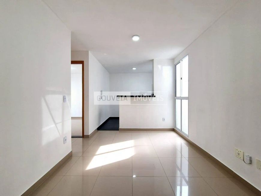 Apartamento 2 Dormitórios, 38,40 m², à venda por R$ 255.000 - Pinheirinho, Curitiba (PR)