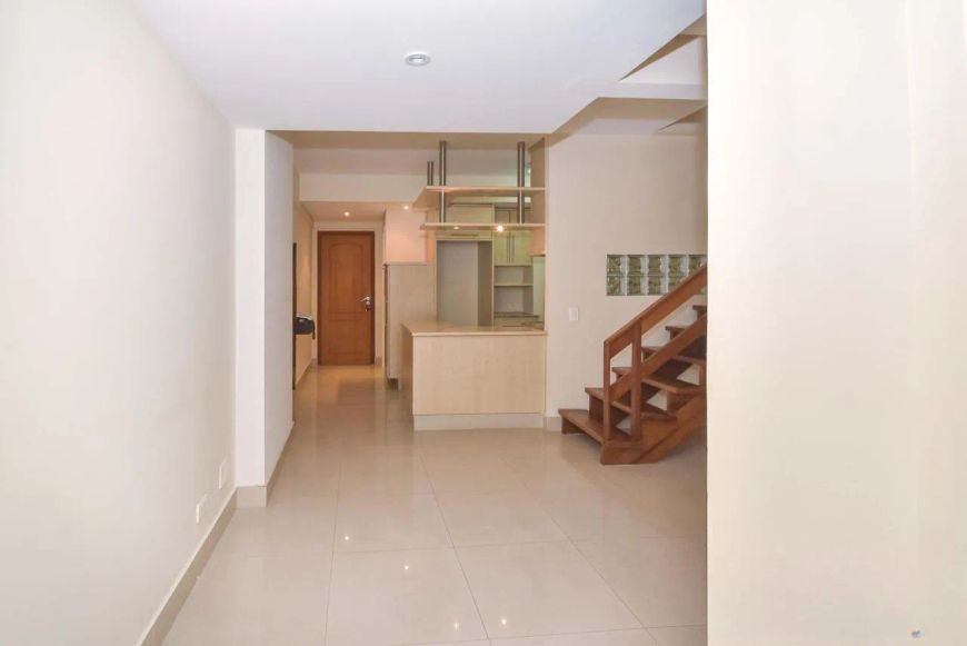 Apartamento duplex à venda no Cabral Curitiba