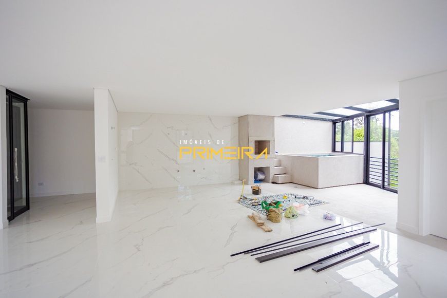 Casa em condomínio no Campo Comprido - 293m² priv. 3 quartos 4 vagas