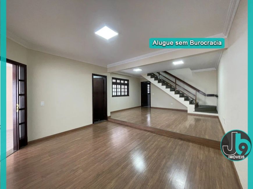 Casa alugar 400m² Tarumã com amplo espaço, 4 dormitórios, sendo 1 suíte, churrasqueira, ático e 4 va