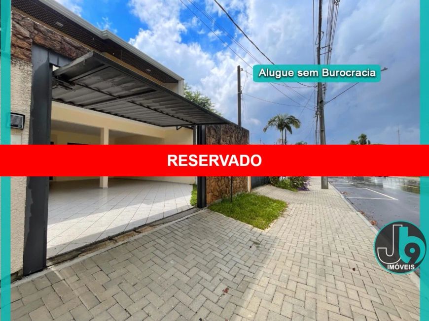 Casa alugar 400m² Tarumã com amplo espaço, 4 dormitórios, sendo 1 suíte, churrasqueira, ático e 4 va