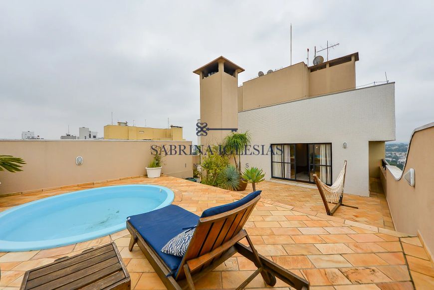 Cobertura com piscina à venda no Ecoville em Curitiba