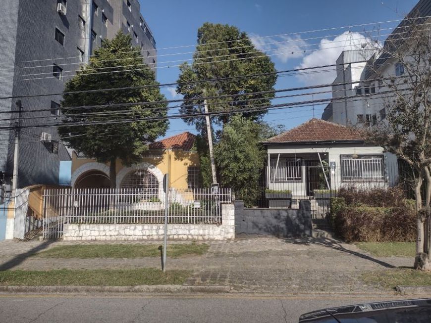 Terreno ZR-4 para venda e permuta próximo Clube Curitibano.