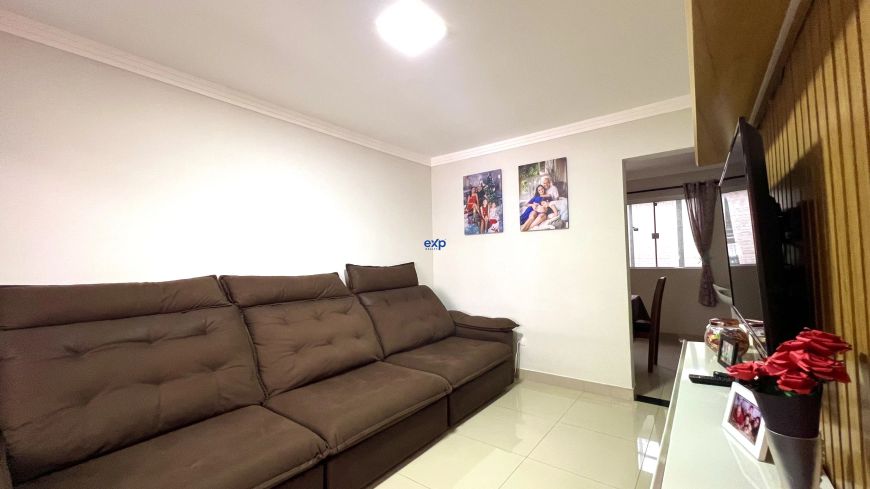 **"Casa com Área de Churrasqueira e Suíte com Sacada: O Lar Ideal para Sua Família!"**