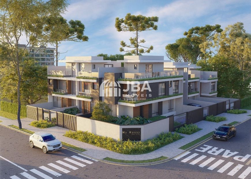 SOBRADO COM AMPLO TERRENO NO ÁGUA VERDE!!