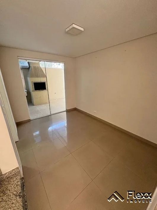 Sobrado com 3 dormitórios à venda, 123 m² por R$ 649.000,00 - Boqueirão - Curitiba/PR