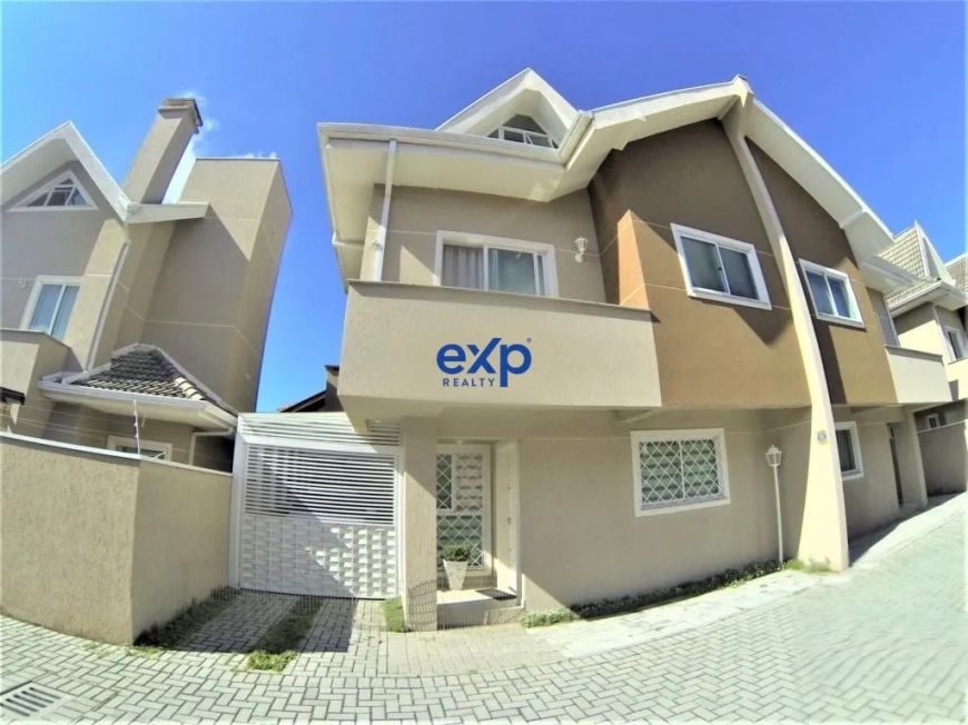 Triplex c/3 quartos e 3 banheiros
