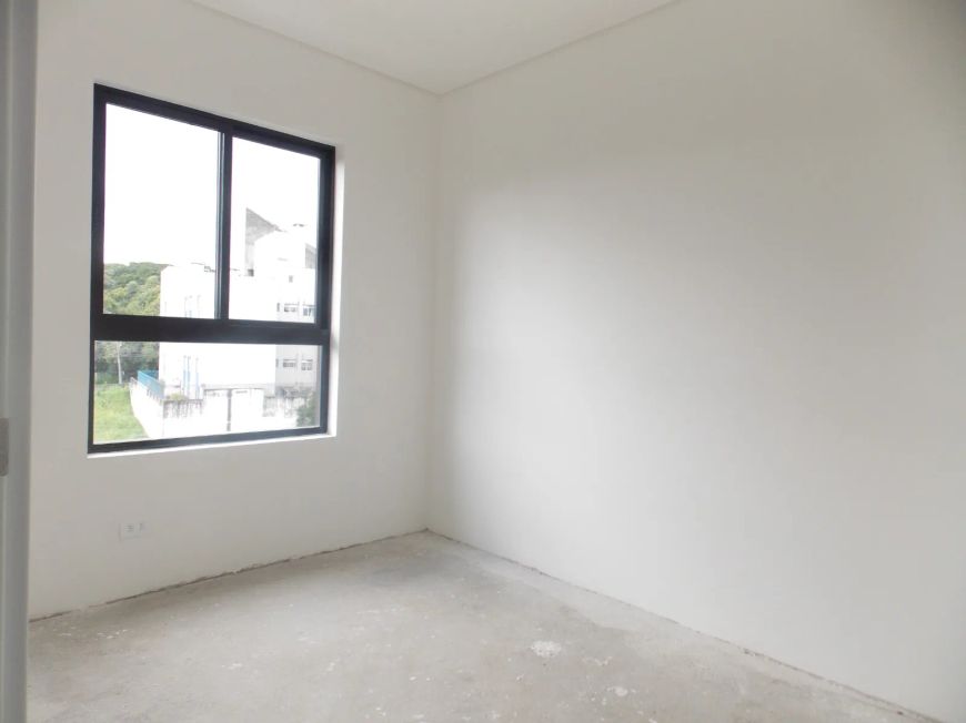 Imóvel para venda possui 96 metros quadrados com 3 quartos em Cabral - Curitiba - PR