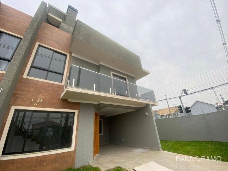 Lindo Sobrado à Venda No Uberaba – 4 Quartos, 1 Suíte! ??