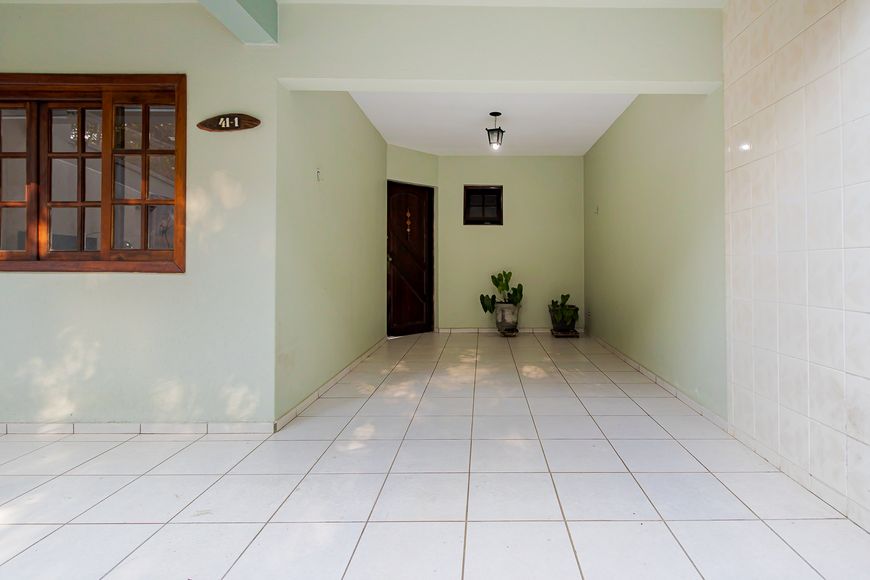 Sobrado à Venda - 3 Quartos,1 Suítes - 3 Vagas - 212m² - Vista Alegre