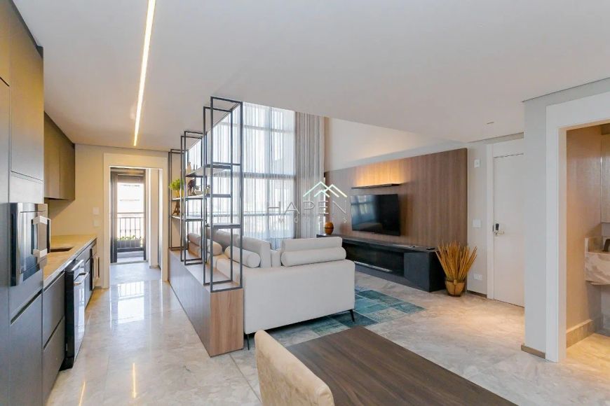 W HOME: Seu apartamento de Luxo no Batel!