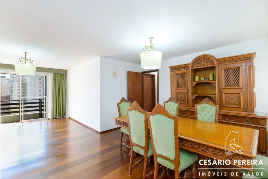Apartamento Semimobiliado 3 Quartos no Água Verde / Batel!