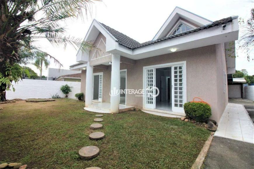 Casa com 3 Quartos para alugar, 250 m² por R$ 5.900/mês - Santa Felicidade - Curitiba/PR