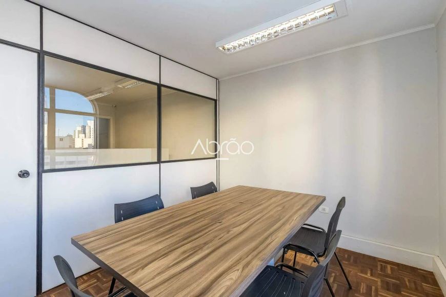 Sala comercial moderna à Venda no Centro de Curitiba - Próximo ao Clube Militar – 86 m² | Ref 284