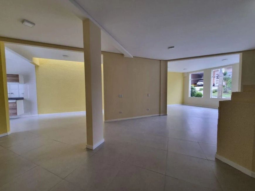 Casa com 4 Dormitórios, 4 Suíte, 450 m², aluguel de R$ 7.500 + Taxas - Santo Inácio, Curitiba (PR)