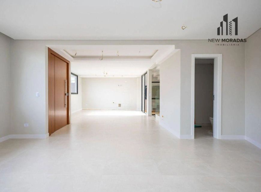 Oportunidade, Sobrado 4 quartos à venda, 215 m² - Mossunguê.