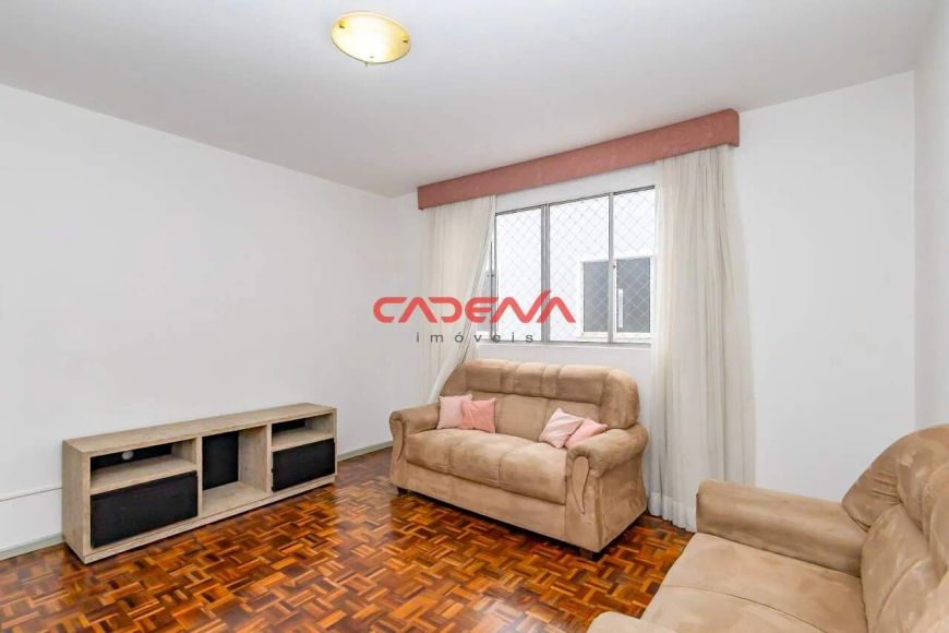 Apartamento com 3 quartos e 1 vaga para aluguel no Água Verde