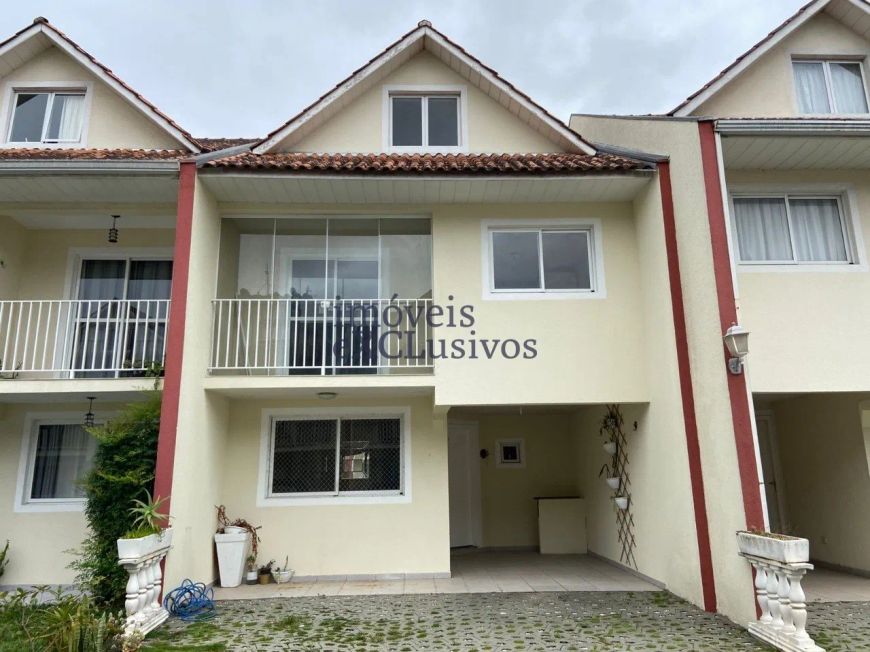 TRIPLEX EM CONDOMÍNIO FACE NORTE NO SANTA CANDIDA!