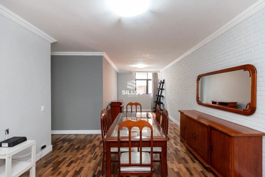 Apartamento com 2 quartos para alugar no Bigorrilho em Curitiba.