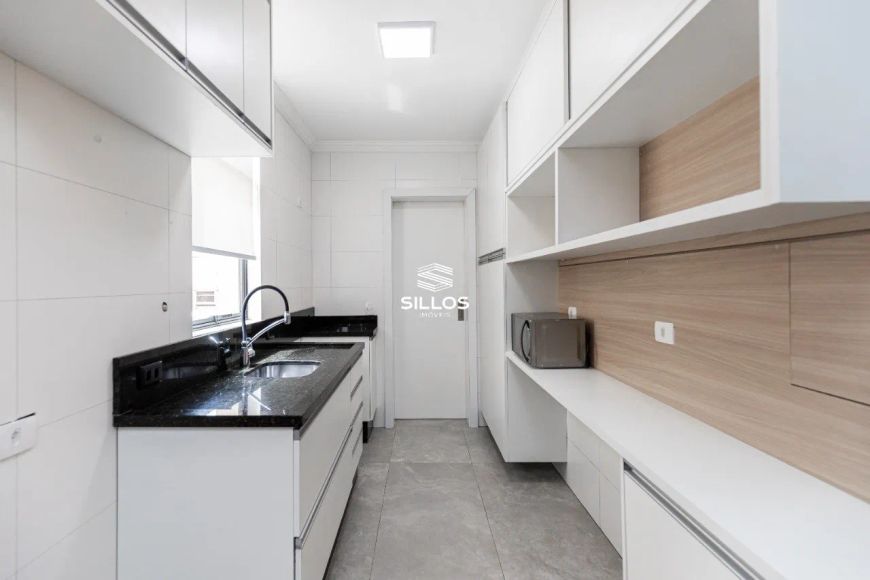 Apartamento com 2 quartos para alugar no Bigorrilho em Curitiba.