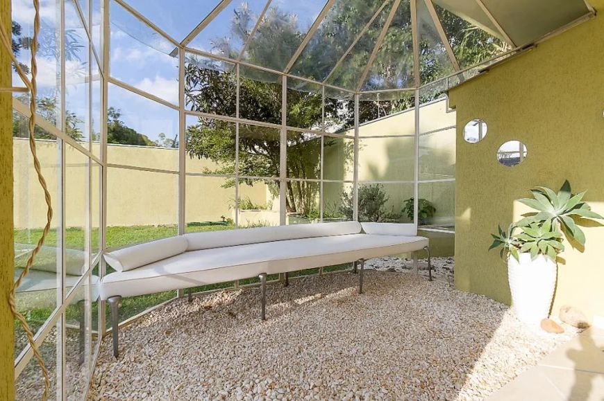 Casa ampla e aconchegantecom 822m² de terreno para locação no São Braz
