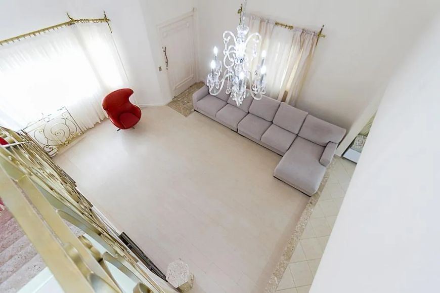 Casa ampla e aconchegantecom 822m² de terreno para locação no São Braz