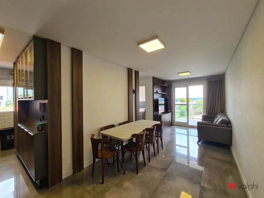 Apartamento de 02 quartos para alugar no Portão.