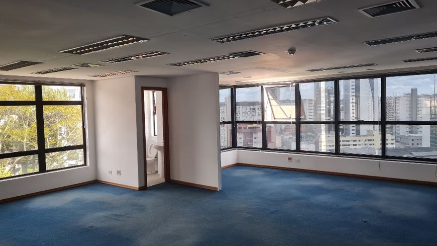 EXCELENTE PRÉDIO COMERCIAL EM ÓTIMA LOCALIZAÇÃO