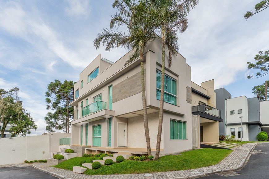 Casa em Condomínio, 04 Suítes, Hidromassagem, Jacuzzi, Terraço com Spa, Bacacheri, Curitiba.