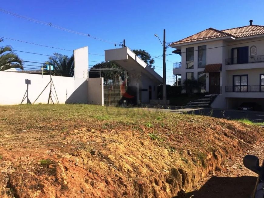 VENDE TERRENO 316,20m² | CONDOMÍNIO VILLAGGIO NATALINA | BAIRRO PILARZINHO