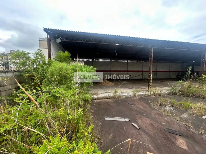 Barracão com 600 m², aluguel de R$ 10.000 + Taxas - Hauer, Curitiba (PR)