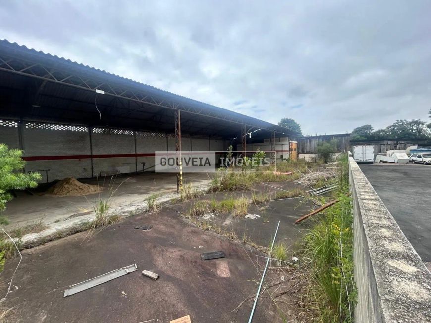 Barracão com 600 m², aluguel de R$ 10.000 + Taxas - Hauer, Curitiba (PR)