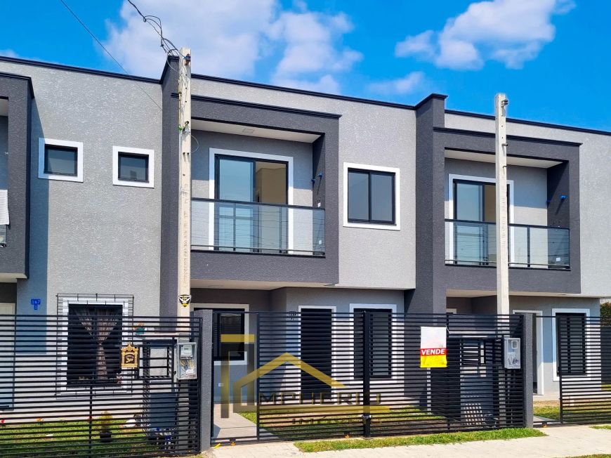 Imperdível oportunidade: Casa à venda em Curitiba-PR, bairro Xaxim, com 3 quartos, 1 suíte, 1 sala,