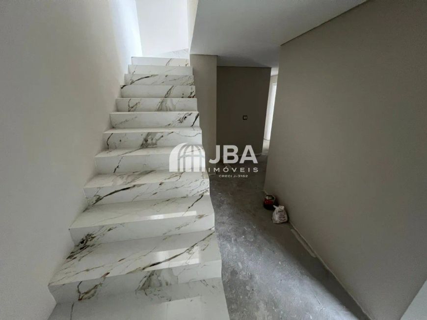 Sobrado para venda tem 218 metros quadrados com 3 quartos em Bairro Alto - Curitiba - PR