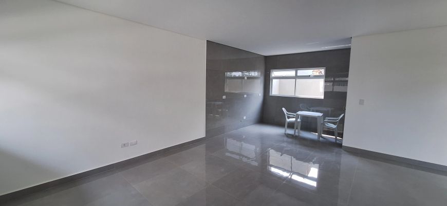 SOBRADO NO BAIRRO ALTO - NOVOS